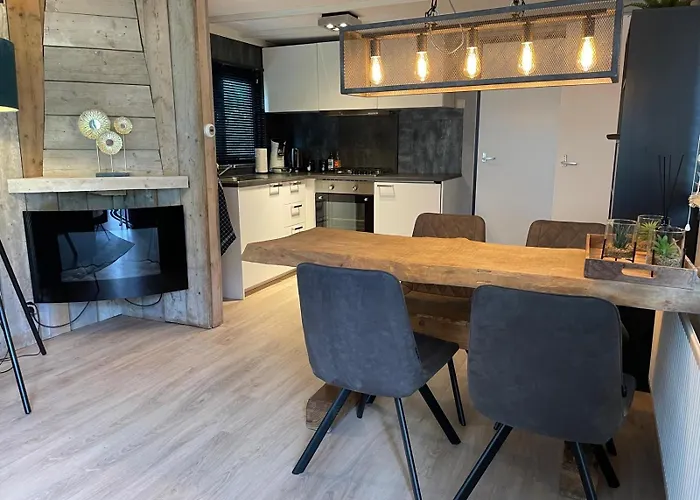 Uniek Op De Veluwe, In Bosrijke Omgeving. * Putten